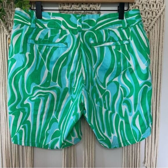 LILLY PULITZER Women’s Finders Keepers The Chipper Short Green Blue White Size 8 - Picture 2 of 14